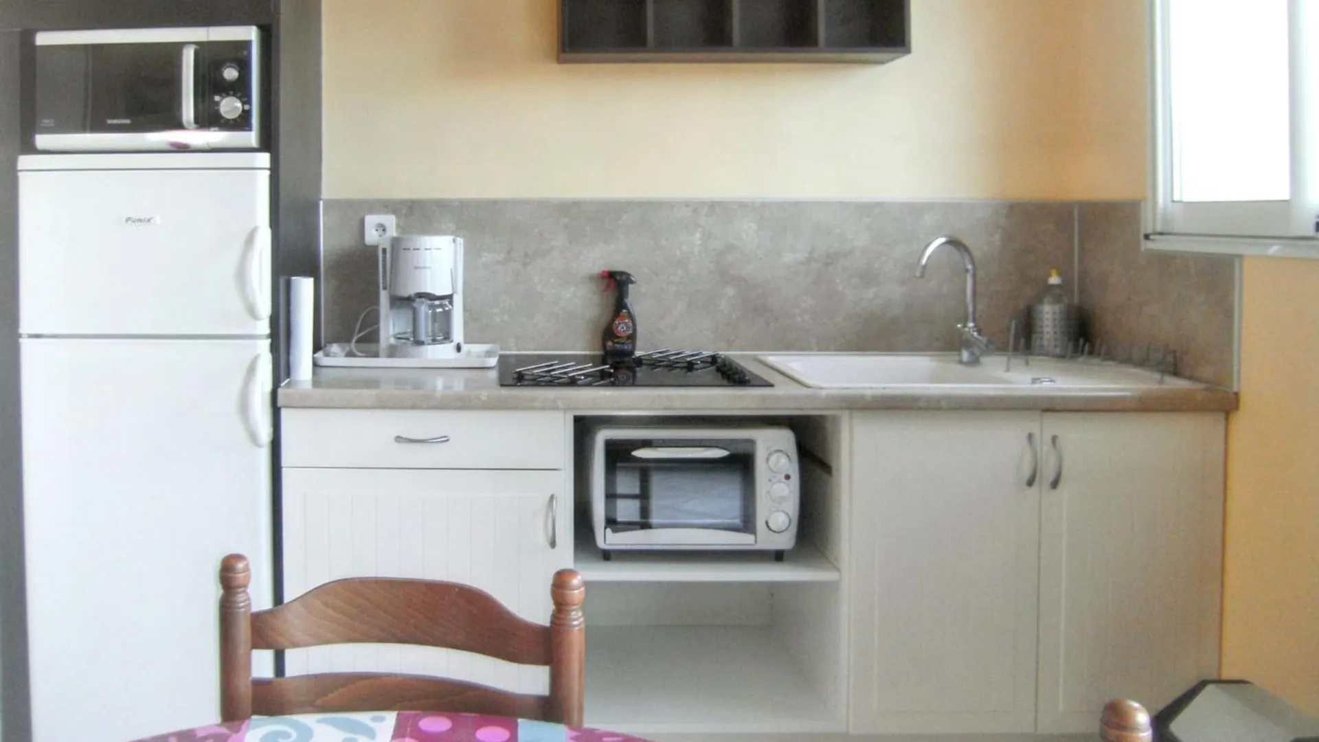Studio Charmant A Hyeres 20 M² Terrasse Accueillante Lejlighed