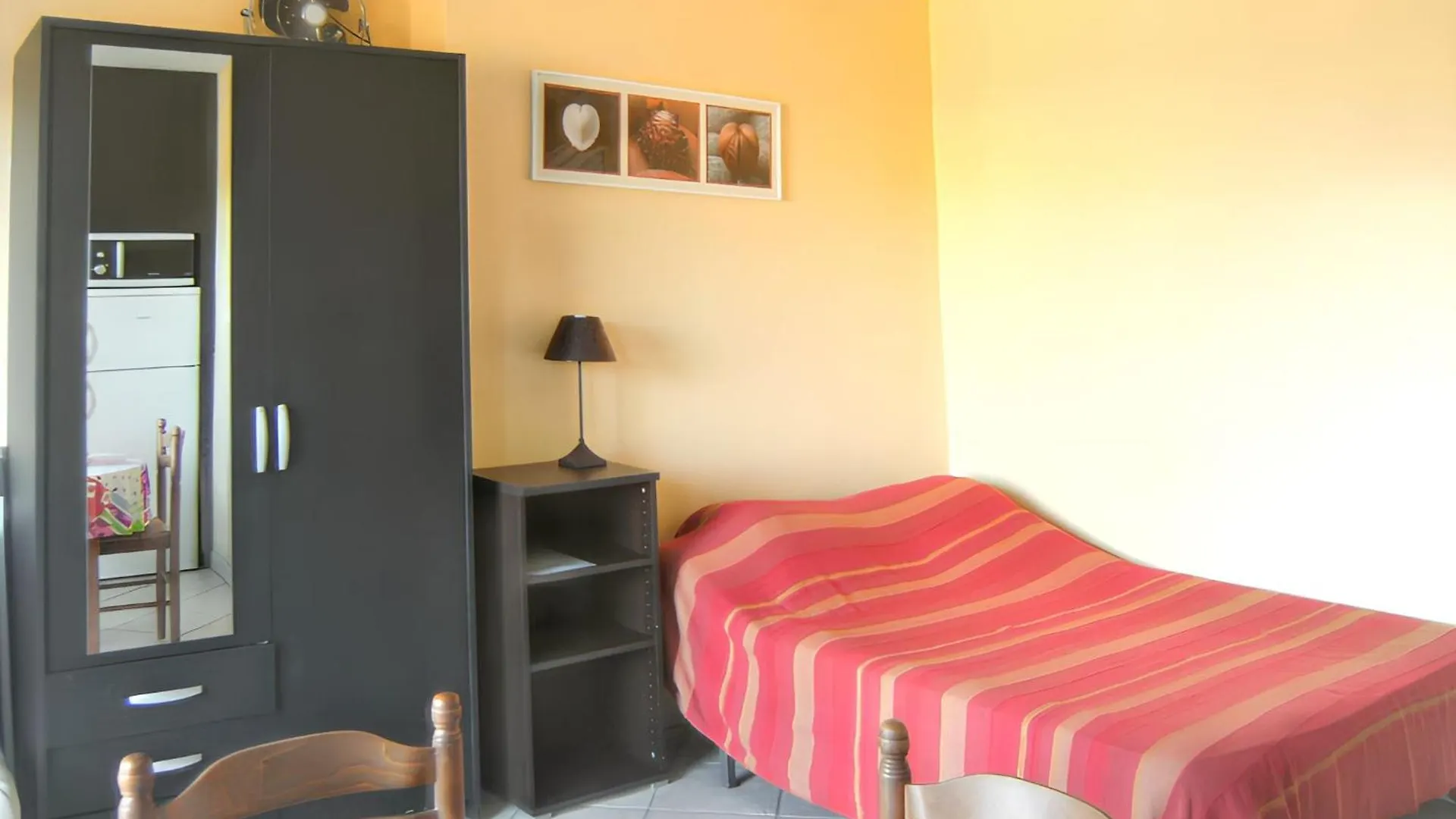 Lejlighed Studio Charmant A Hyeres 20 M² Terrasse Accueillante