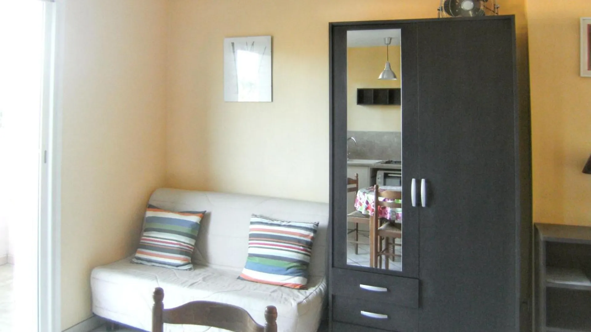 Studio Charmant A Hyeres 20 M² Terrasse Accueillante Frankrig
